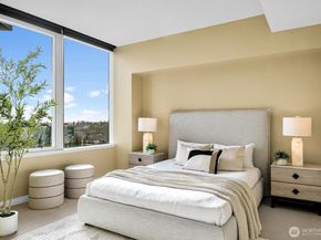 500 106 Avenue NE 2211, Bellevue WA 98004