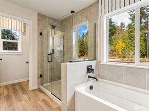 2046 NE Norseman Way, Poulsbo WA 98370