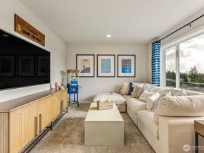 2046 NE Norseman Way, Poulsbo WA 98370