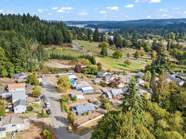 1180 Dorothy Avenue NW, Bremerton WA 98312
