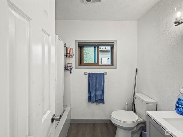 1180 Dorothy Avenue NW, Bremerton WA 98312