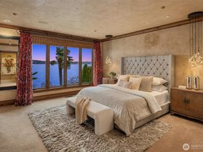 3639 W Mercer Way, Mercer Island WA 98040