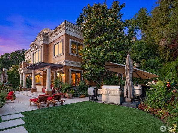 3639 W Mercer Way, Mercer Island WA 98040