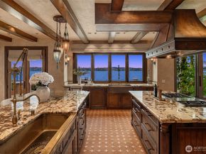 3639 W Mercer Way, Mercer Island WA 98040