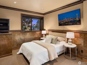 3639 W Mercer Way, Mercer Island WA 98040