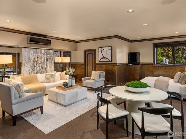 3639 W Mercer Way, Mercer Island WA 98040