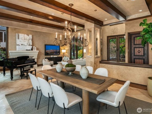 3639 W Mercer Way, Mercer Island WA 98040