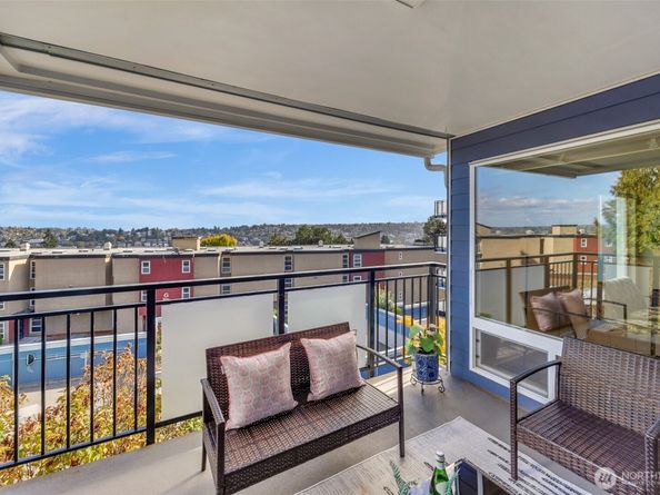 2510 W Bertona Street 322, Seattle WA 98199
