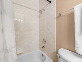 2510 W Bertona Street 322, Seattle WA 98199
