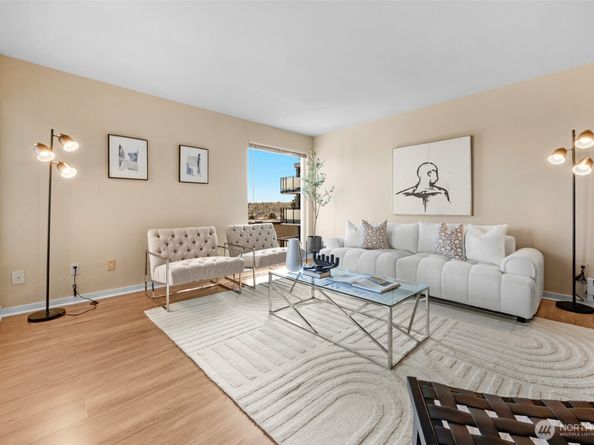 2510 W Bertona Street 322, Seattle WA 98199
