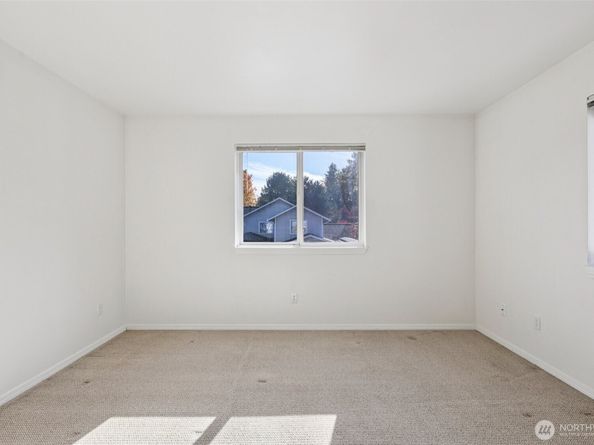 217 112 Street SW D103, Everett WA 98204