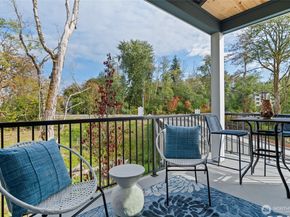 14424 Madison Way E4, Lynnwood WA 98087