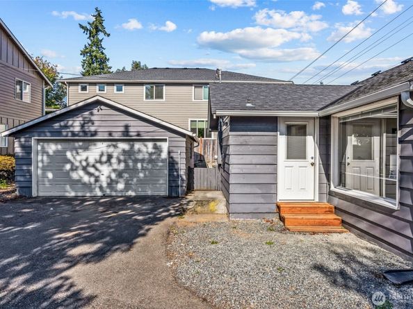16715 8th Avenue NE, Shoreline WA 98155