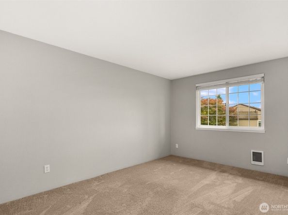 14200 NE 171st Street D202, Woodinville WA 98072