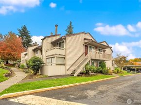 14200 NE 171st Street D202, Woodinville WA 98072