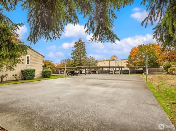 14200 NE 171st Street D202, Woodinville WA 98072