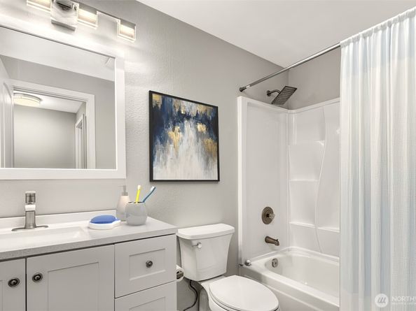 14200 NE 171st Street D202, Woodinville WA 98072