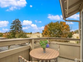 14200 NE 171st Street D202, Woodinville WA 98072