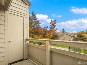 14200 NE 171st Street D202, Woodinville WA 98072