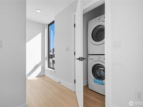 218 21st Avenue E, Seattle WA 98112