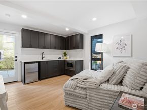 218 21st Avenue E, Seattle WA 98112