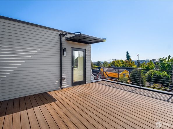 218 21st Avenue E, Seattle WA 98112