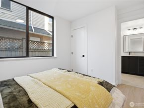 218 21st Avenue E, Seattle WA 98112