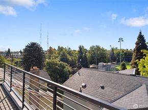 218 21st Avenue E, Seattle WA 98112