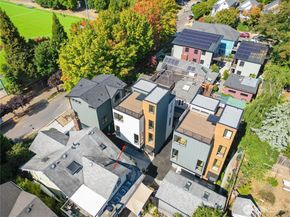 218 21st Avenue E, Seattle WA 98112