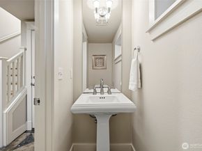 108 17th Avenue A, Seattle WA 98122