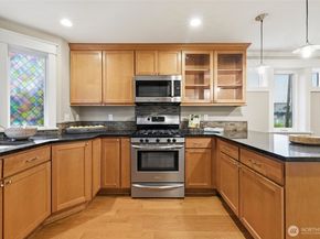 108 17th Avenue A, Seattle WA 98122