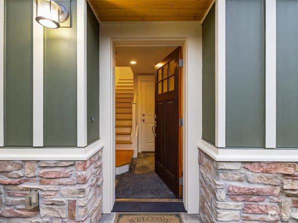 108 17th Avenue A, Seattle WA 98122