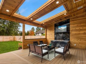 2411 SW 346th Street, Federal Way WA 98023