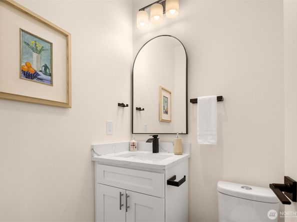 2411 SW 346th Street, Federal Way WA 98023