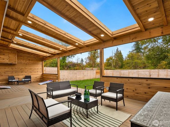 2411 SW 346th Street, Federal Way WA 98023