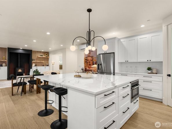 2411 SW 346th Street, Federal Way WA 98023