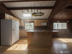 10271 148TH Avenue SE, Renton WA 98059