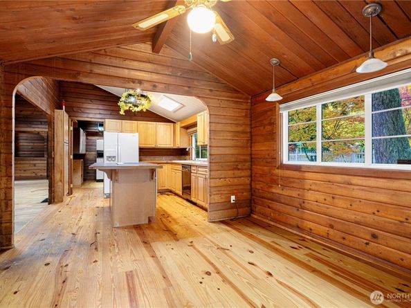 10271 148TH Avenue SE, Renton WA 98059