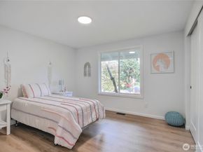 1229 SW 158th Street, Burien WA 98166