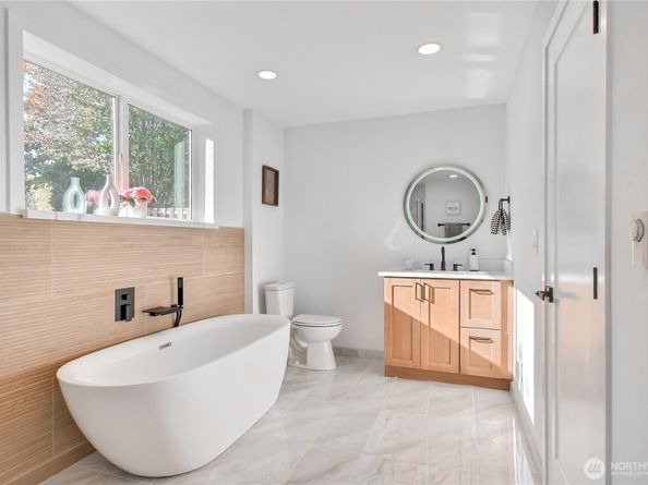 1229 SW 158th Street, Burien WA 98166