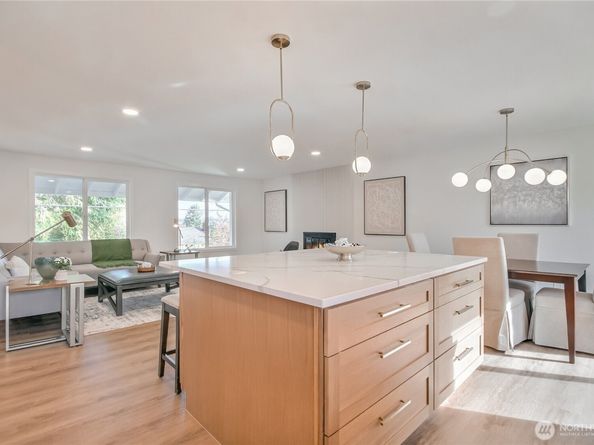 1229 SW 158th Street, Burien WA 98166