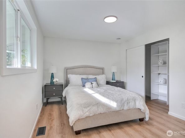 1229 SW 158th Street, Burien WA 98166