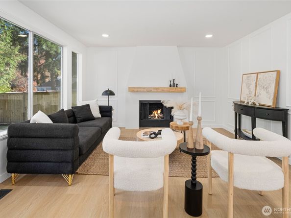 4204 243rd Place SE, Sammamish WA 98029