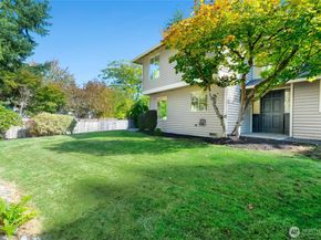 4204 243rd Place SE, Sammamish WA 98029