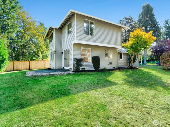 4204 243rd Place SE, Sammamish WA 98029