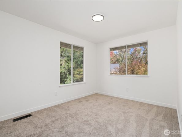 4204 243rd Place SE, Sammamish WA 98029