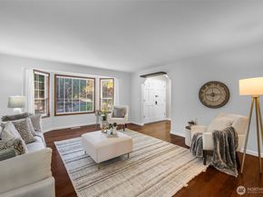 16808 119th Place NE, Bothell WA 98011