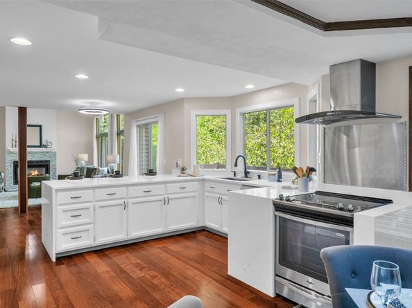 16808 119th Place NE, Bothell WA 98011