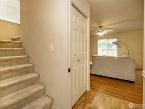 29918 49th Lane S 5, Auburn WA 98001