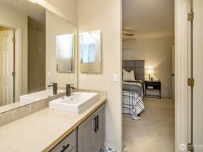 29918 49th Lane S 5, Auburn WA 98001